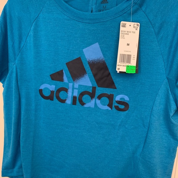 Crop top Adidas work out shirt! - Picture 3 of 3